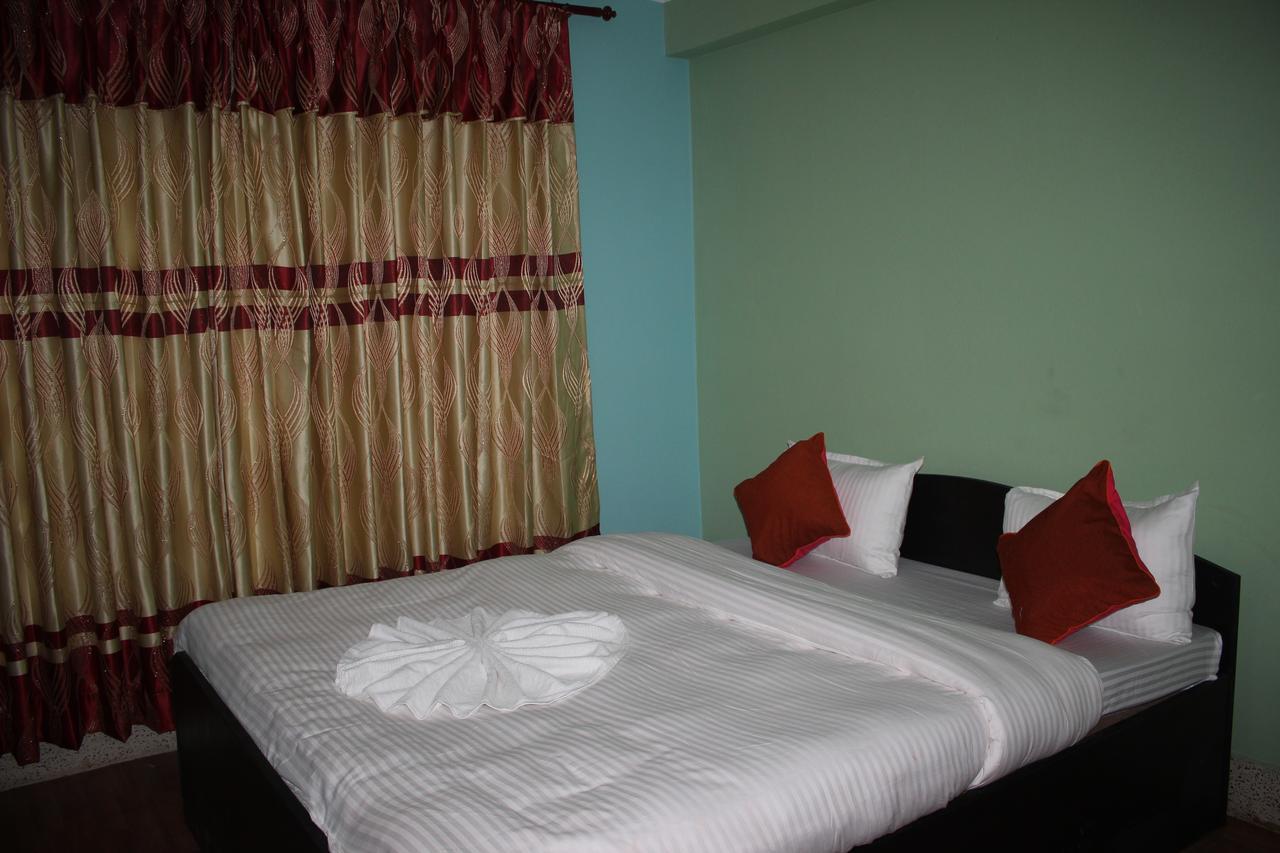 Travellers Dorm Bed & Breakfast Katmandu Dış mekan fotoğraf