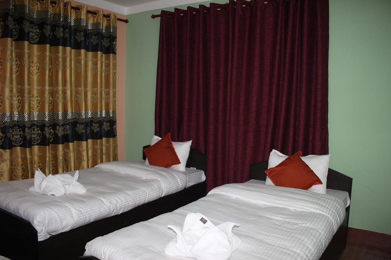 Travellers Dorm Bed & Breakfast Katmandu Dış mekan fotoğraf