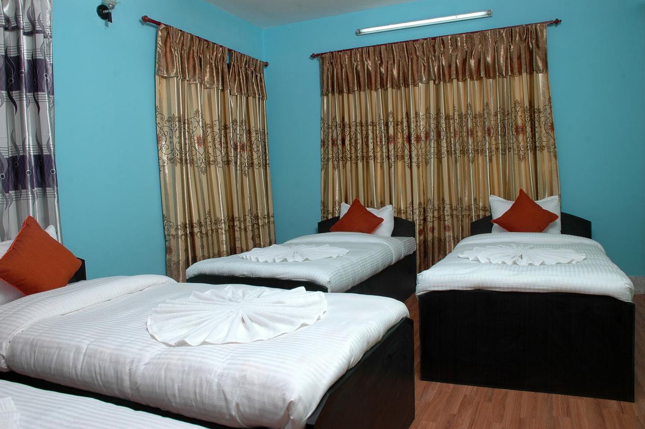 Travellers Dorm Bed & Breakfast Katmandu Dış mekan fotoğraf