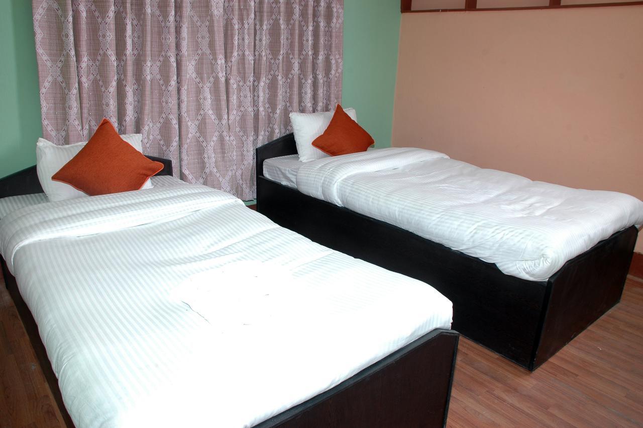 Travellers Dorm Bed & Breakfast Katmandu Dış mekan fotoğraf