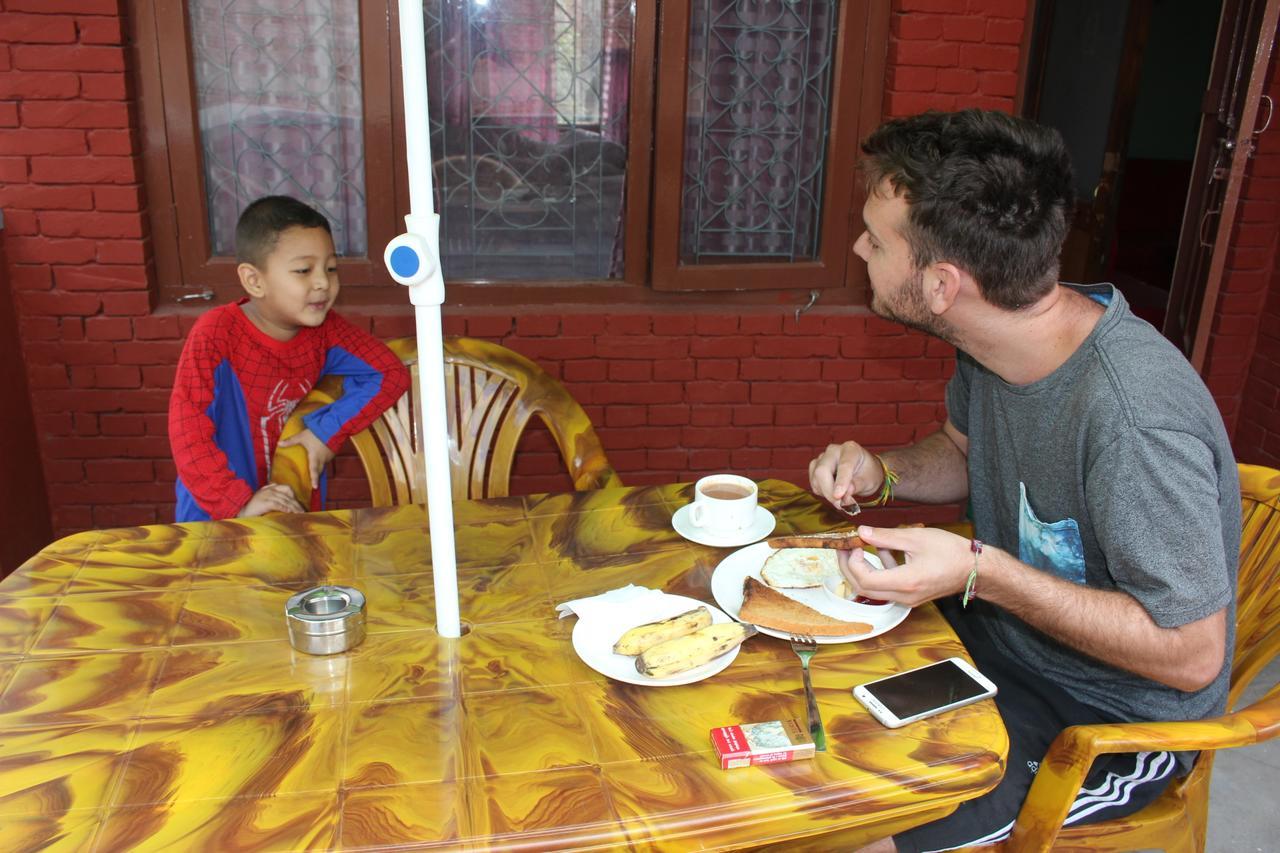Travellers Dorm Bed & Breakfast Katmandu Dış mekan fotoğraf