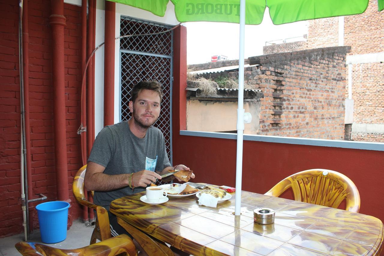Travellers Dorm Bed & Breakfast Katmandu Dış mekan fotoğraf